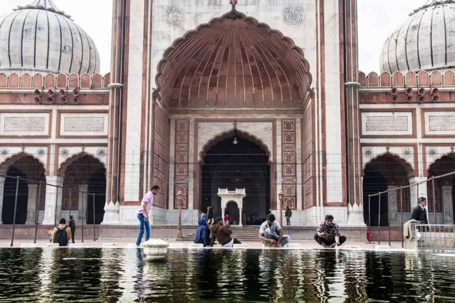 Pool in the courtyard of the Jama mosque in Delhi, best places to visit in Delhi in two days
