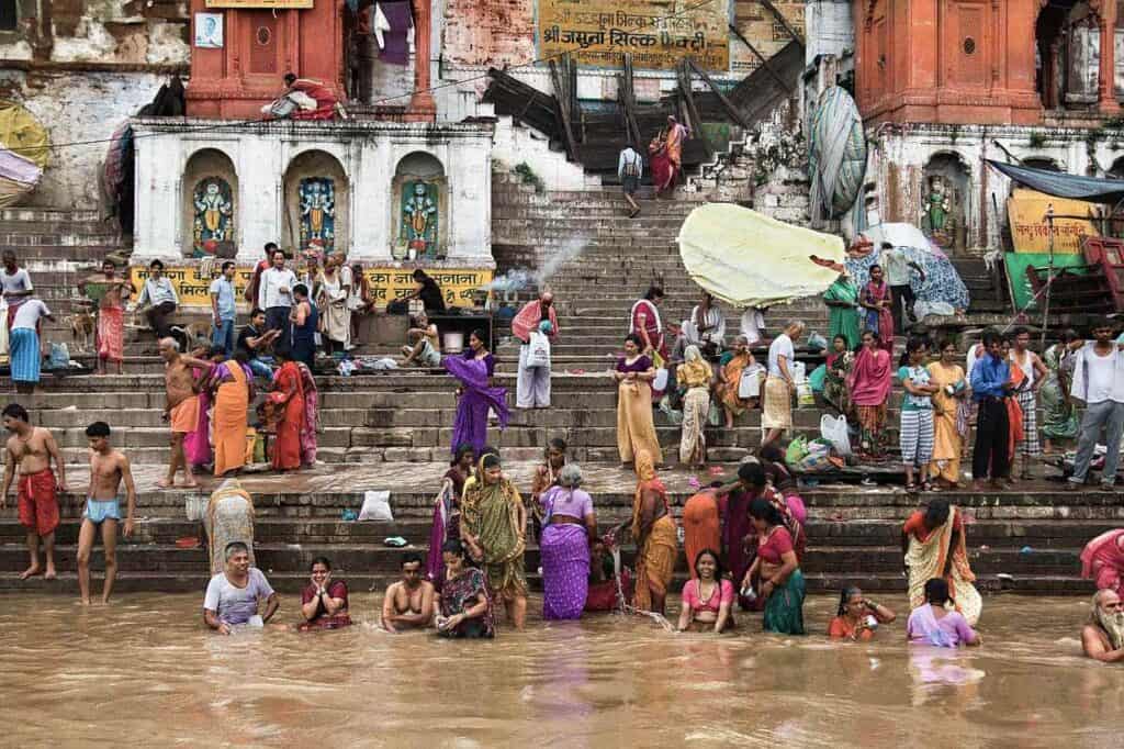 Ritual bathing in Varanasi