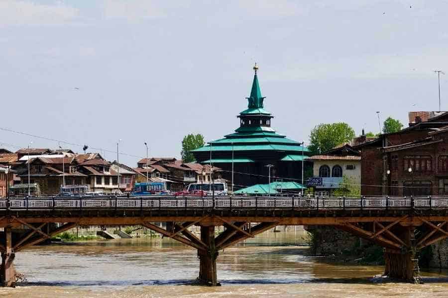 Old town Srinagar with the Shah Hamadan mosque