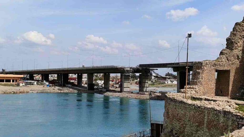  Bridge in Mosul under reconstruction