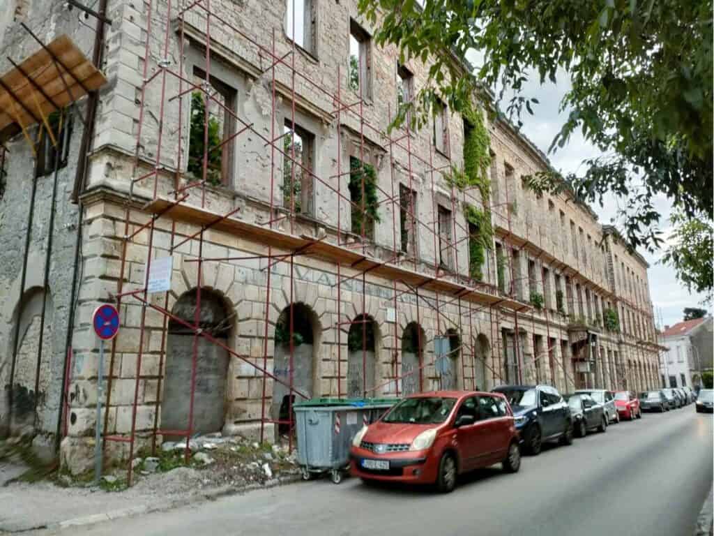 Mostar war damaged building