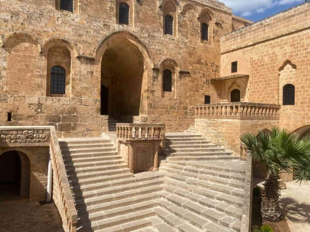 Deyrulzafaran monastery