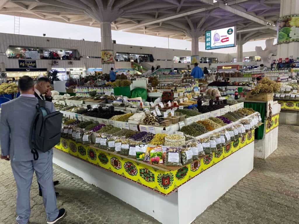 Russian bazaar in Ashgabat