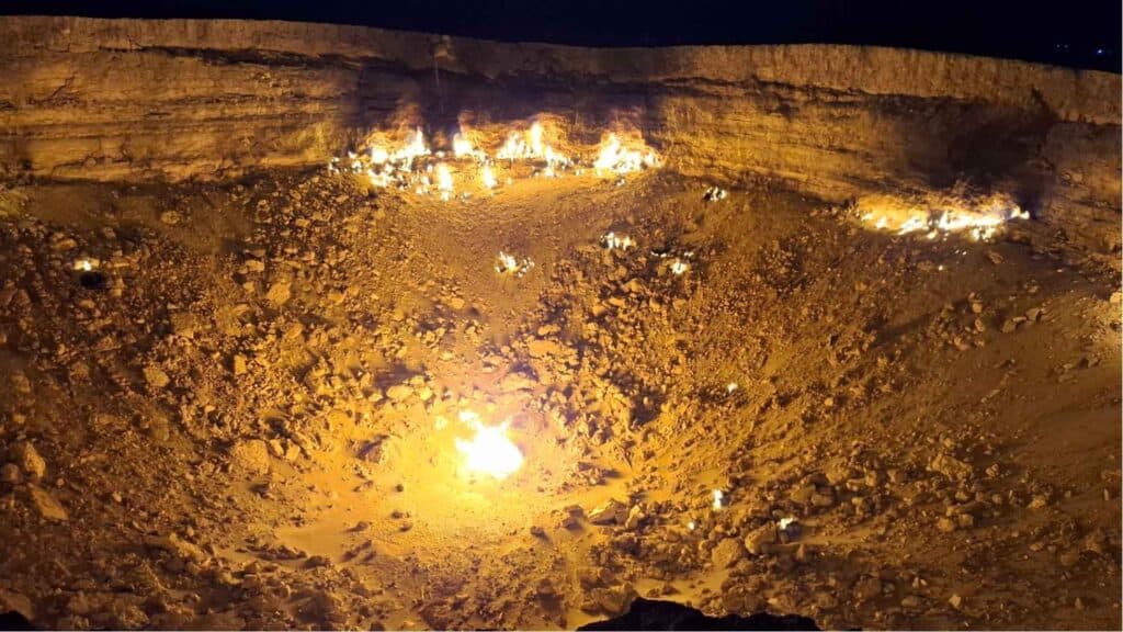 Darvaza burning gas crater